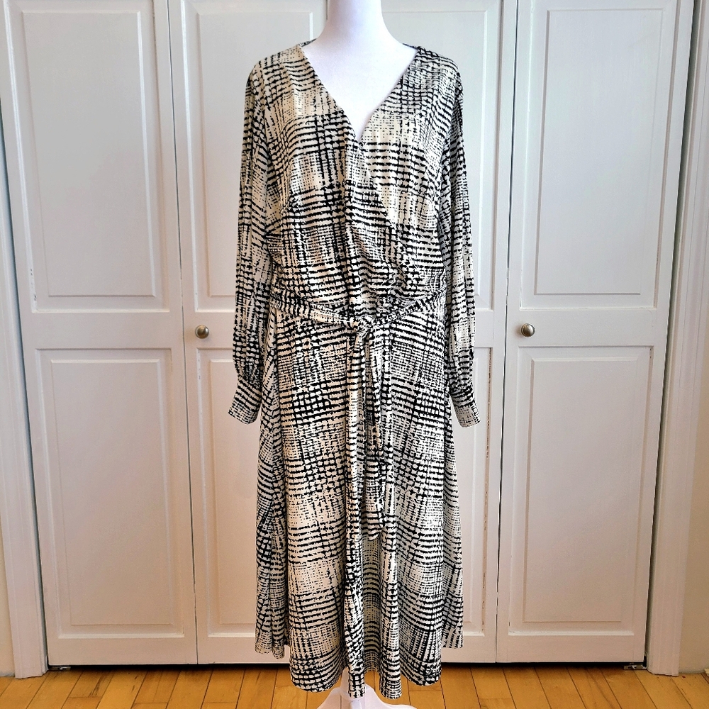 H&M Black and Cream Printed Wrap Midi Dress